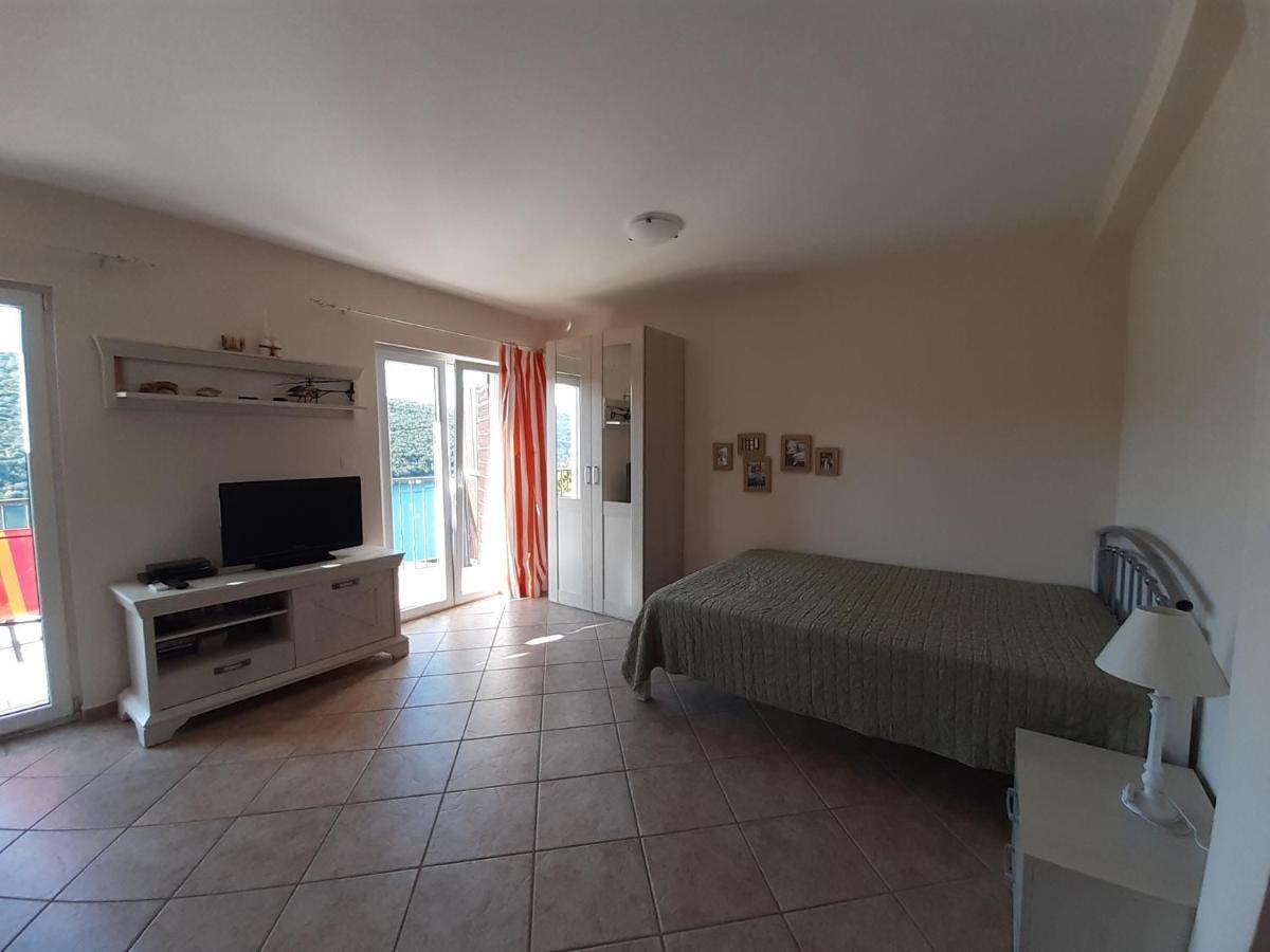 Suntime Apartment Тиват Екстериор снимка